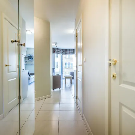 Apartment Dante 101 Modern With Side Sea View