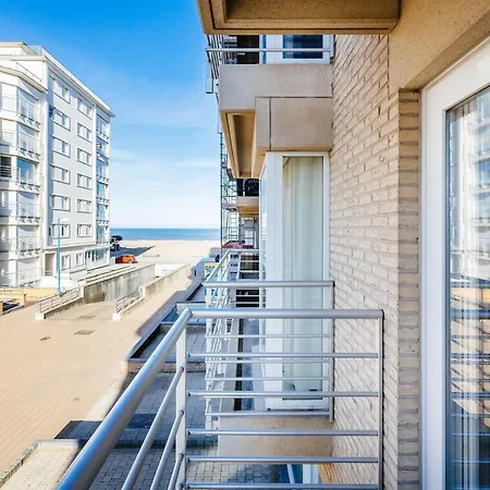Apartment Dante 101 Modern With Side Sea View