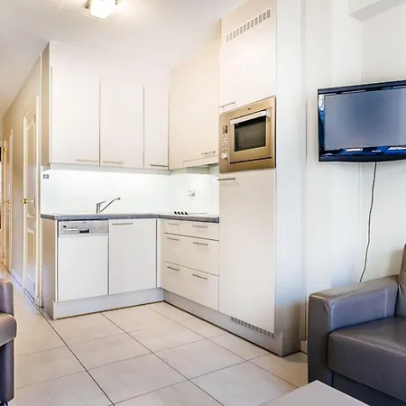 Apartment Dante 101 Modern With Side Sea View